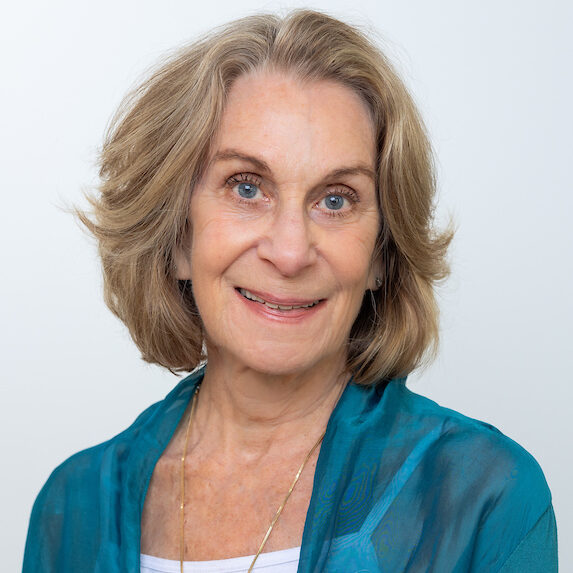 Sandra_Weeks_headshot 1